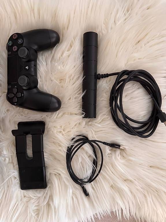 Konsolen: Playstation PS 4 – Gebraucht aus Einsiedeln von WMKiteboarding 1