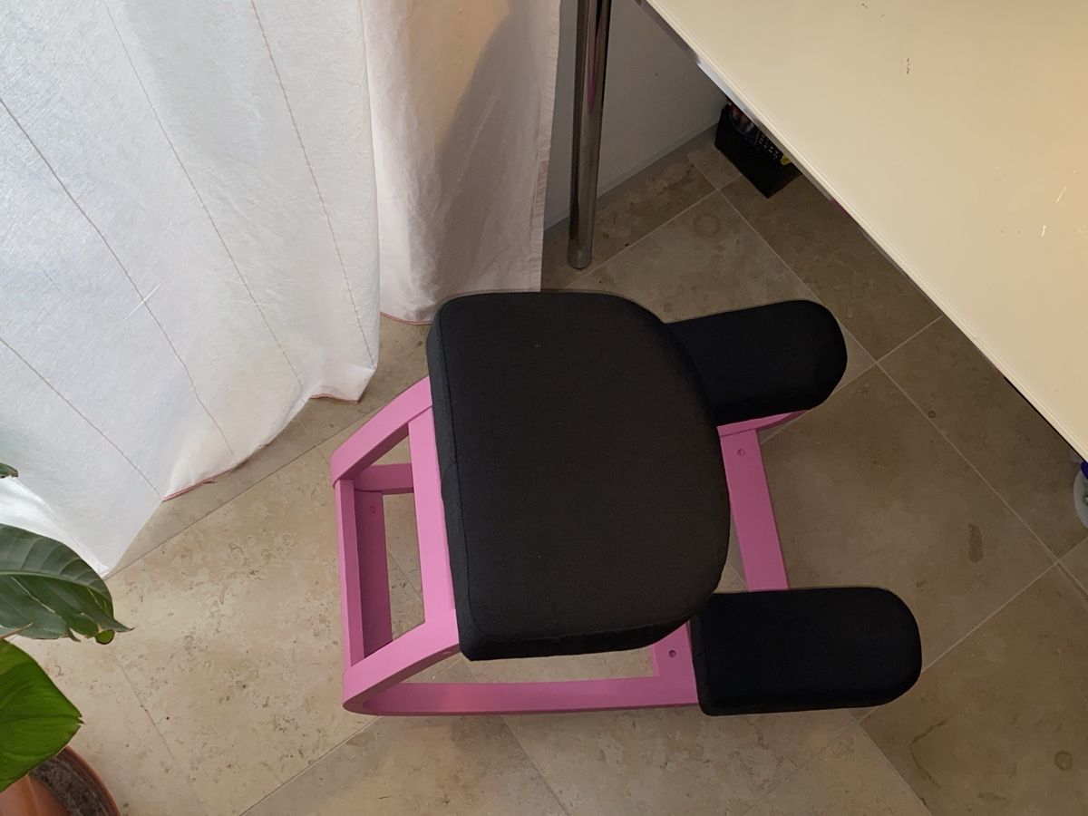 Stühle: Kniestuhl pink – Gebraucht aus Zürich von zoflora 5