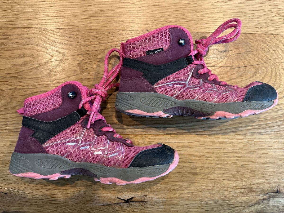 Scarpe per ragazzi: Wanderschuhe Gr.31 – Usato da Aadorf venduto da Annika82 2