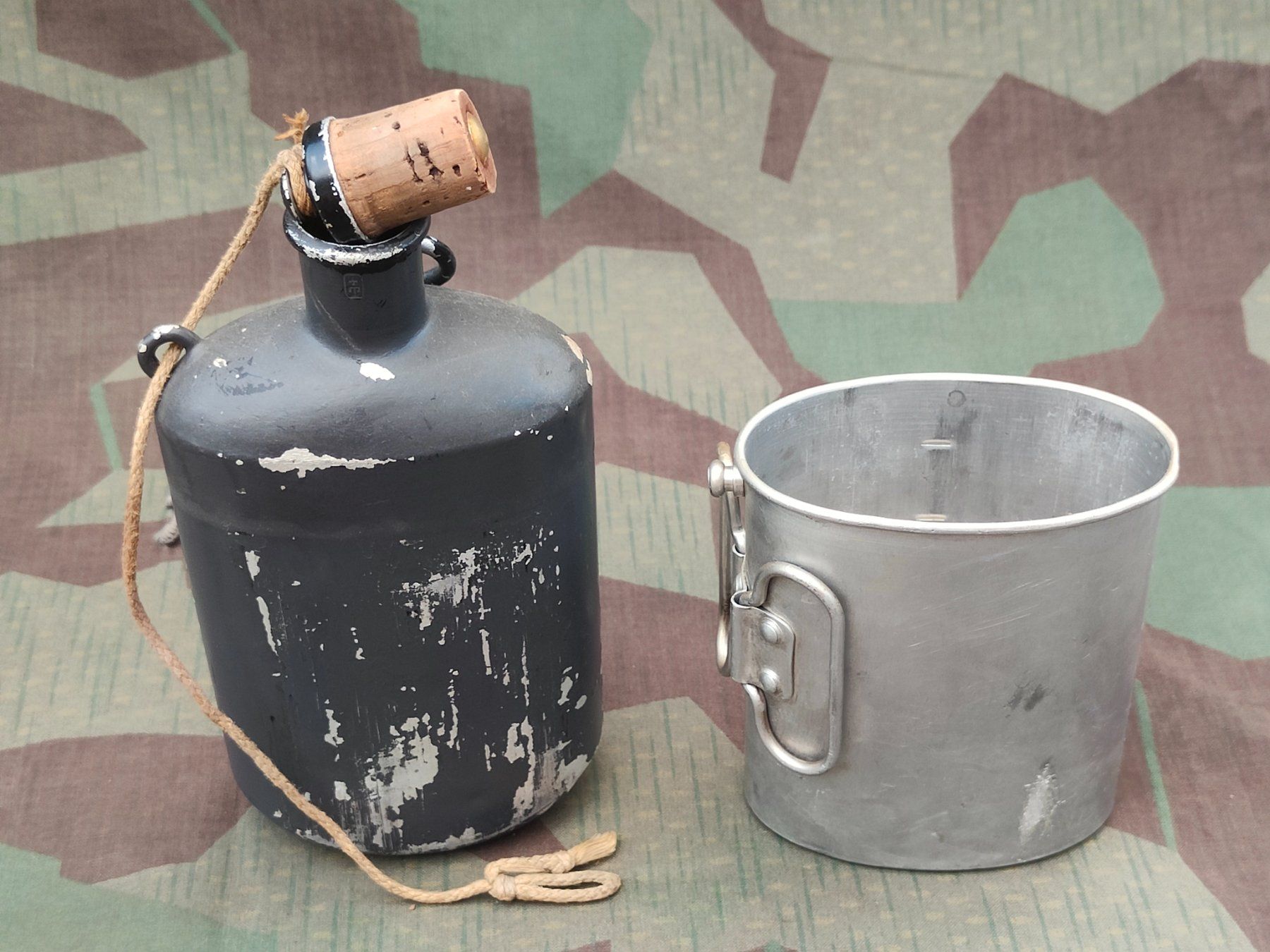 Armée suisse Uniformes: Feldflasche Ord. 1932/35 grau – D'occasion à Bauma par SwissMilitaria 2