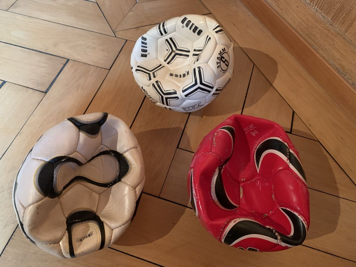 Palloni: 3er Set Fussbälle – Usato da Aarburg venduto da 2..0 1