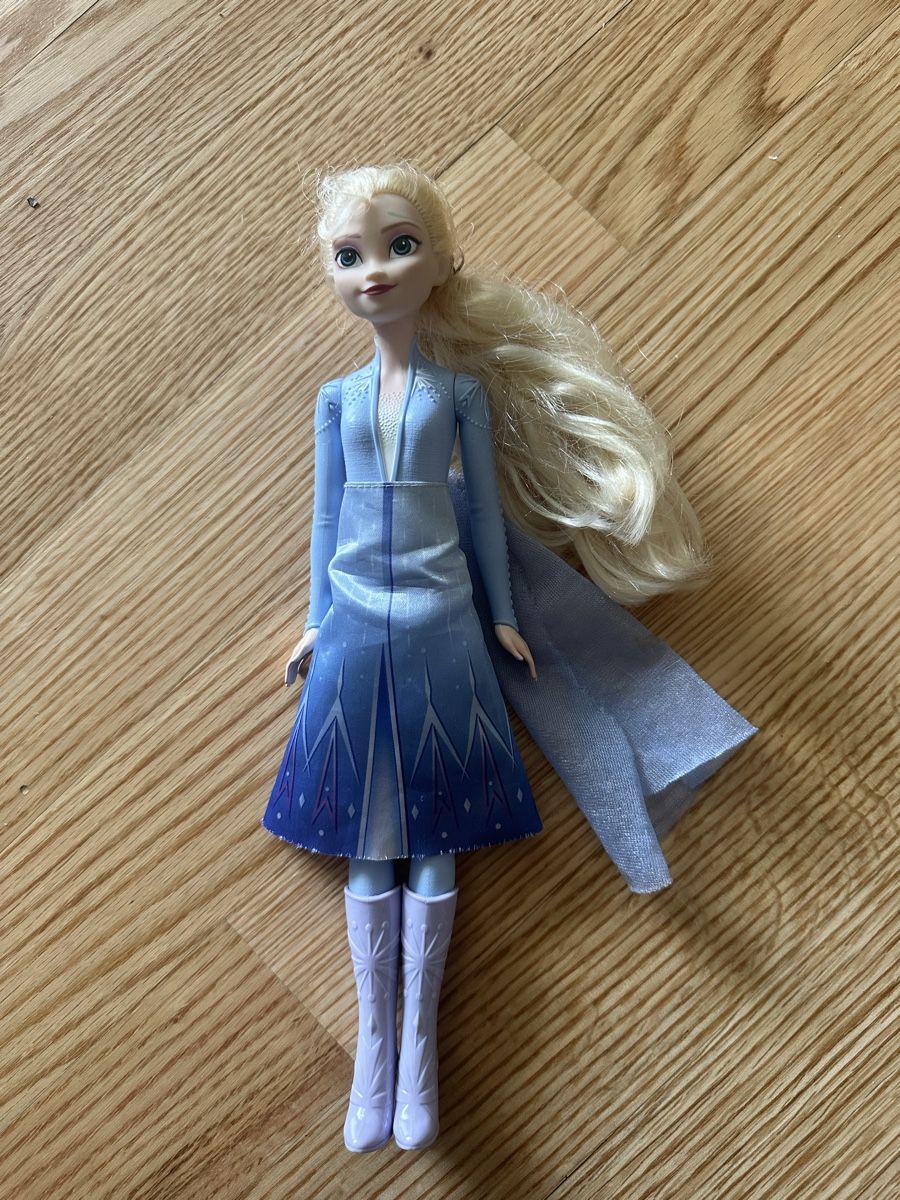 Bambole: Elsa Puppe Frozen  – Usato da Zürich venduto da Essences