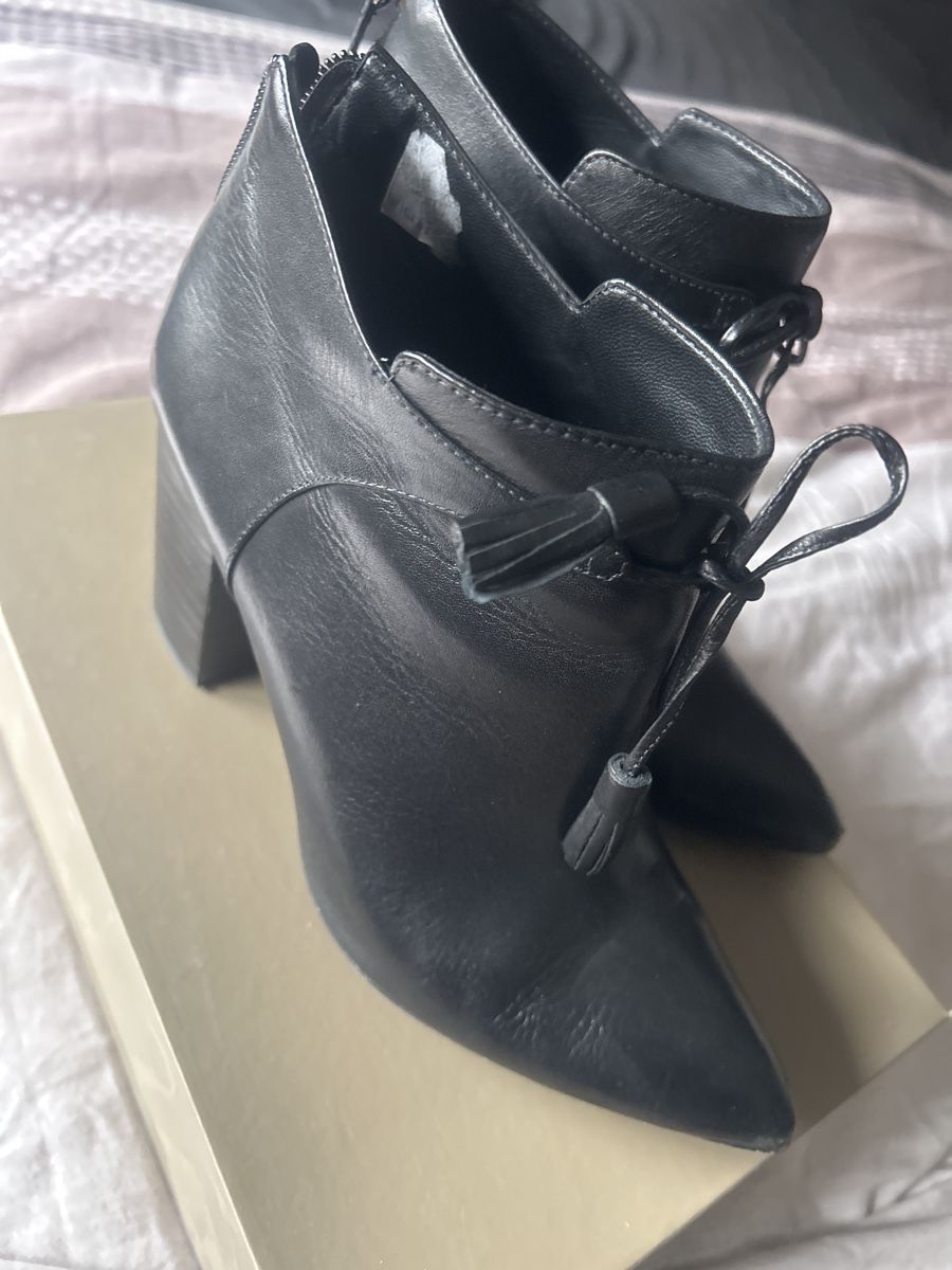 Damenschuhe: Stiefeletten Leder Gr.38 – Gebraucht aus Oberdorf BL von Luka02