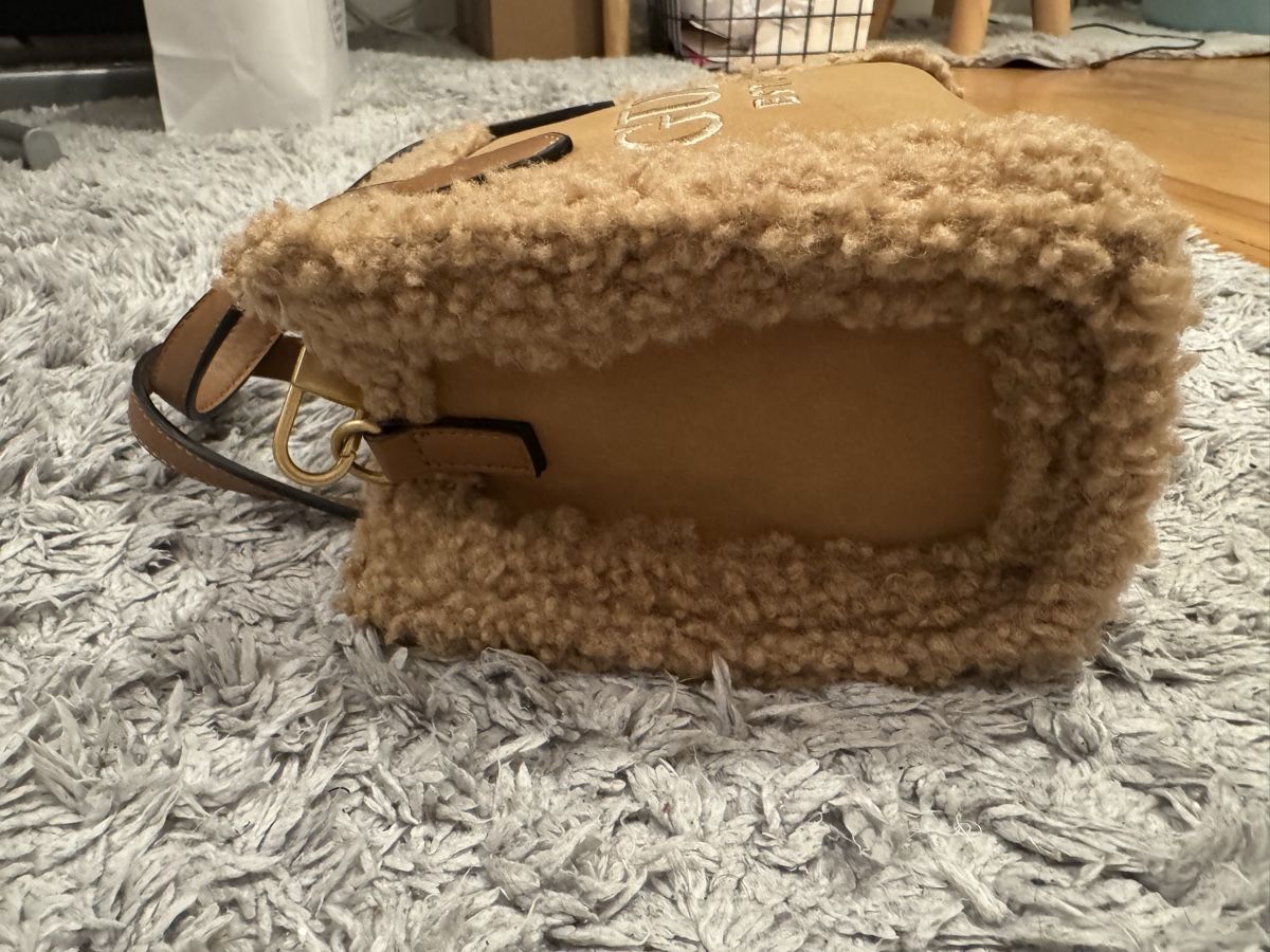 Guess Taschen für Damen: Guess Silvana sac – Gebraucht aus Gland von cam_5z9v 2