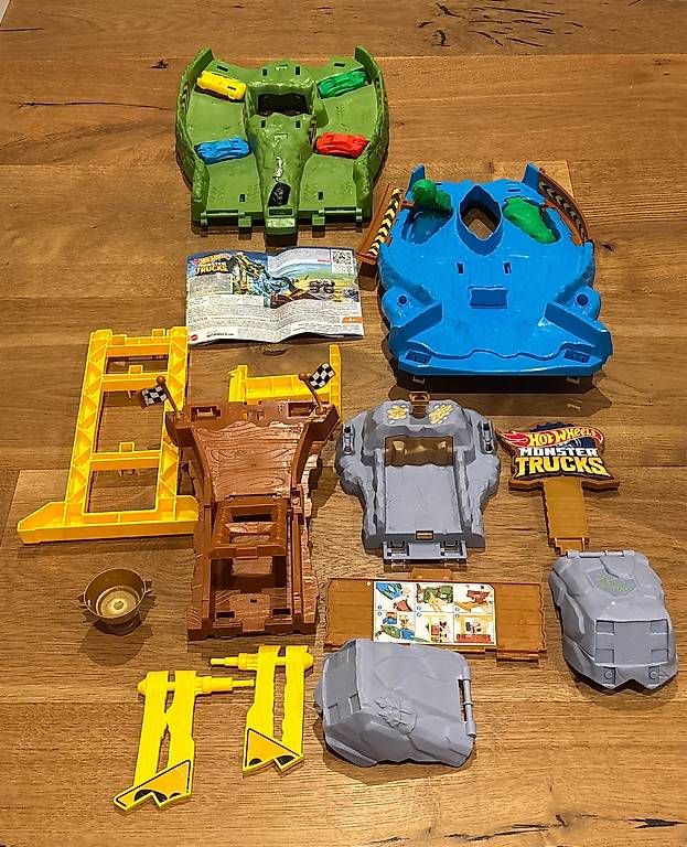 Giocattoli: Hot Wheel Monster Trucks – Usato da Kallern venduto da giroud81