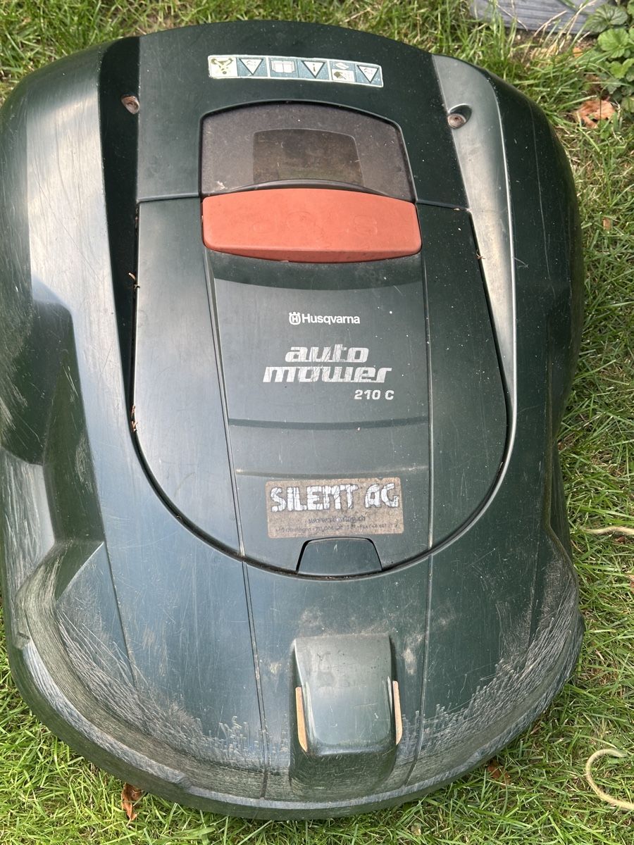 Husqvarna Tagliaerba: Automover 210 AC  – Usato da Oberglatt ZH venduto da dom_y6wv