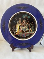 Belle assiette décorative "Fine Royal Porcelaine" Egypte 59