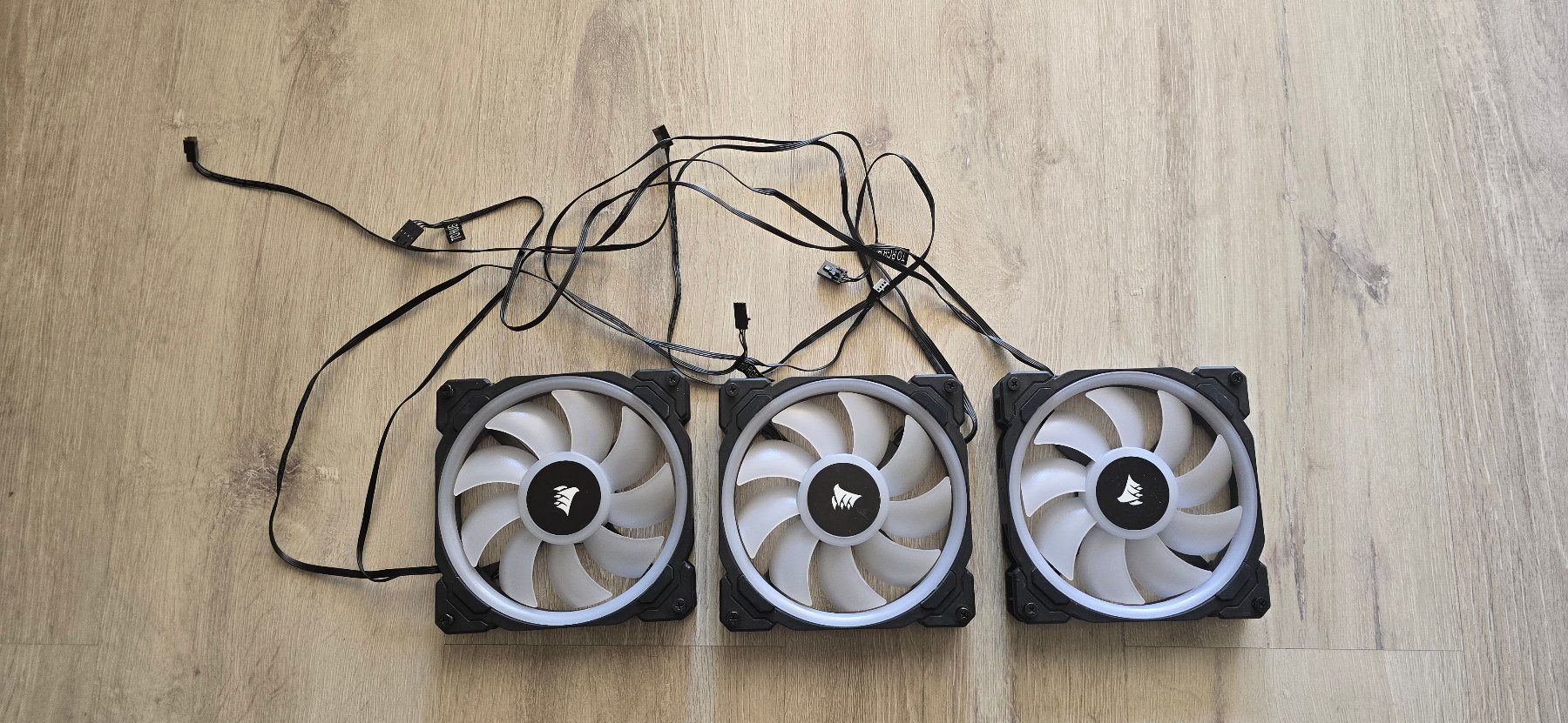 Corsair Custodie: Corsair 3x LL140 – Usato da Lodrino venduto da LeoOliv