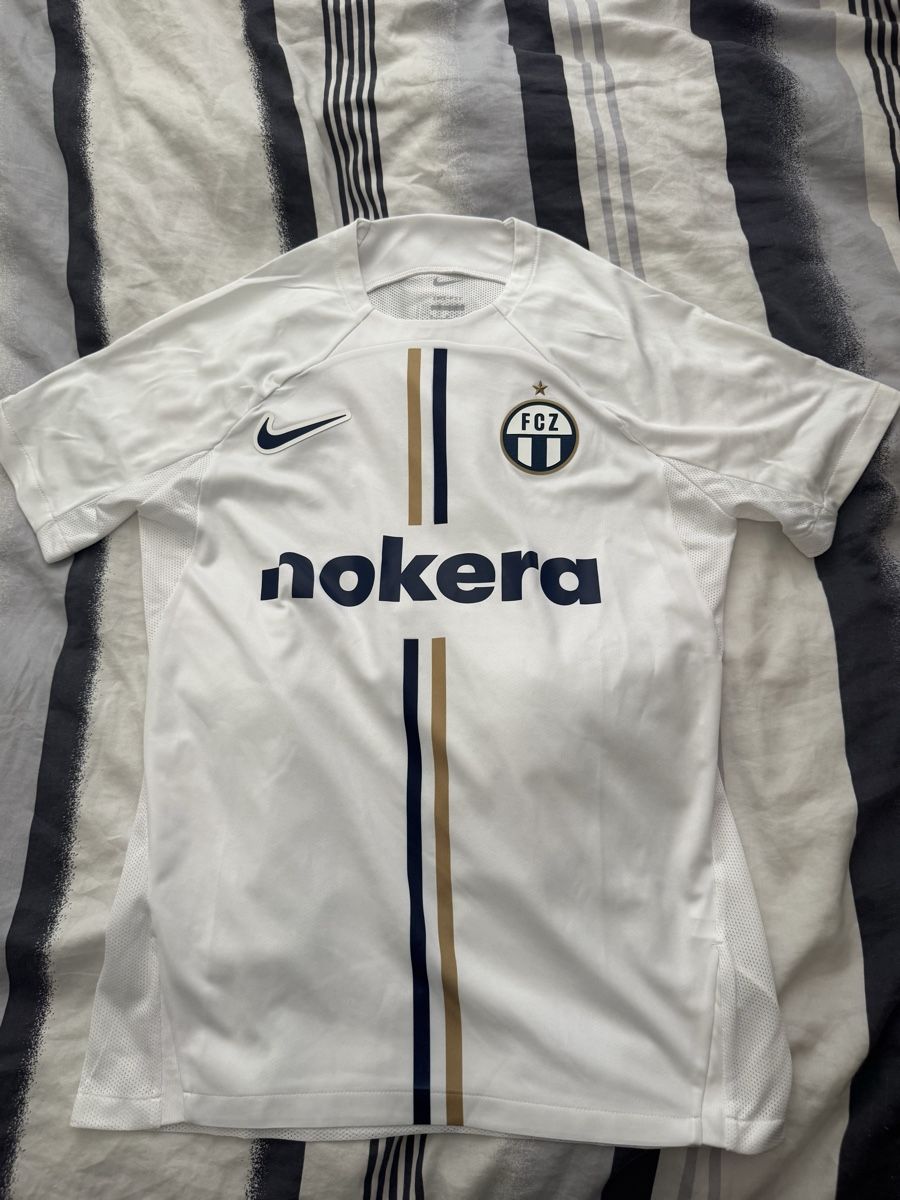 Canottiere & Pantaloni: FCZ Trikot – Usato da Schlieren venduto da fso_nfy6