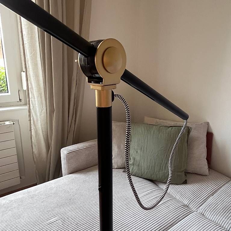 Lampen: Standleuchte Schwarz/Gold RANARP – Gebraucht aus Basel von julia_bommersheim 1