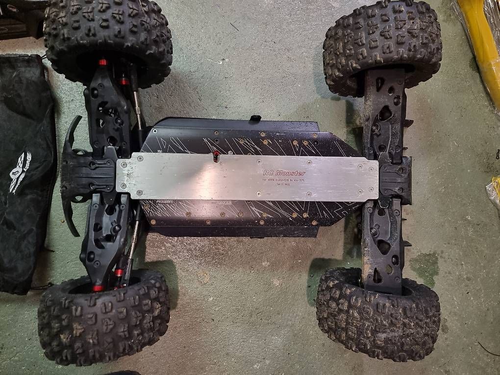 RC Kits de montage: Arrma Kraton 8s EXB Max5 Combo – D'occasion à Thayngen par mrgt4st205 2