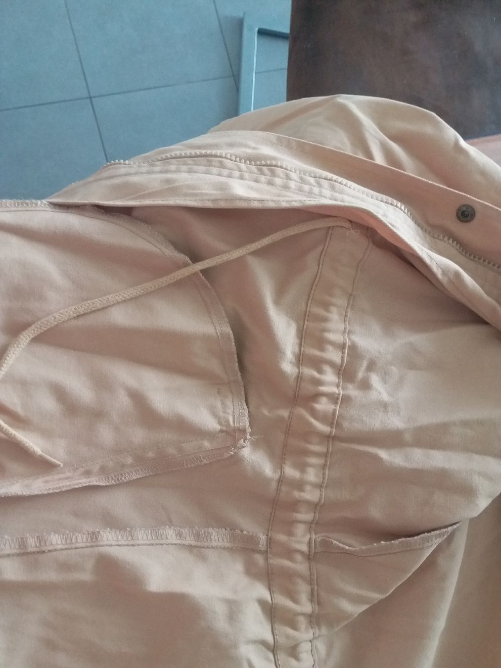 Cappotti: Mantel. – Usato da Marin-Epagnier venduto da Natasa82 3