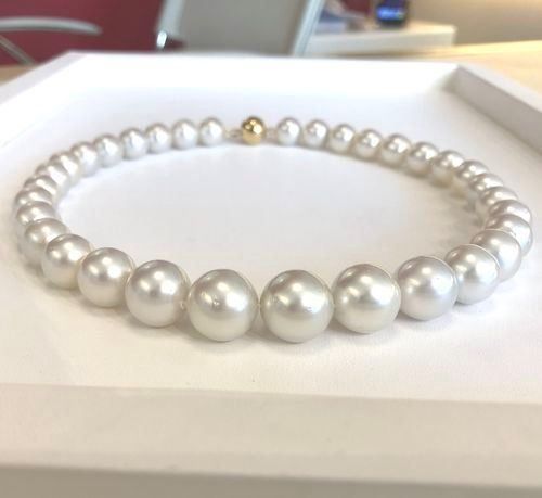 Catenine: Südsee Perlen Collier 13-16.5mm, 16600.- – Nuovo e nell'imballaggio originale da Zürich venduto da juwelier-damken 3