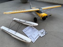 Lot de 2 Modèles réduits avions+radio+chargeur+batteries