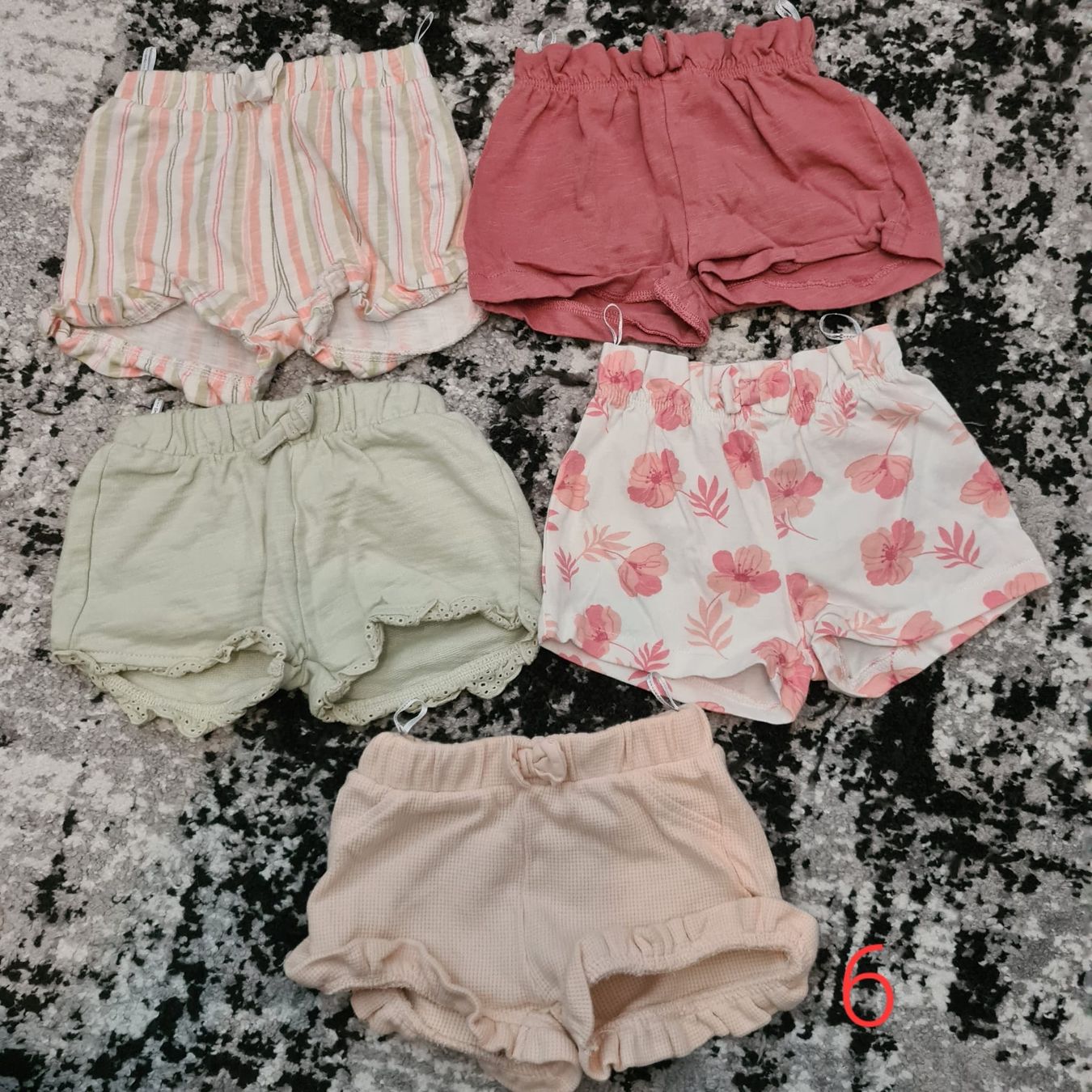 Kleiderpakete & -sets: Baby Kleider Set 6 Grösse 62-68 – Gebraucht aus Stansstad von saschaz88 2