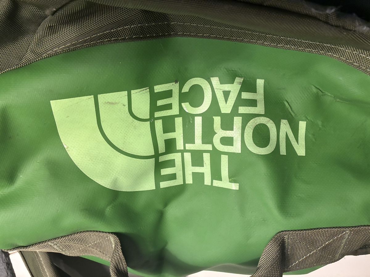 North Face Borse: The North Face Duffle Bag – Difettoso da Urtenen-Schönbühl venduto da Evilette 3