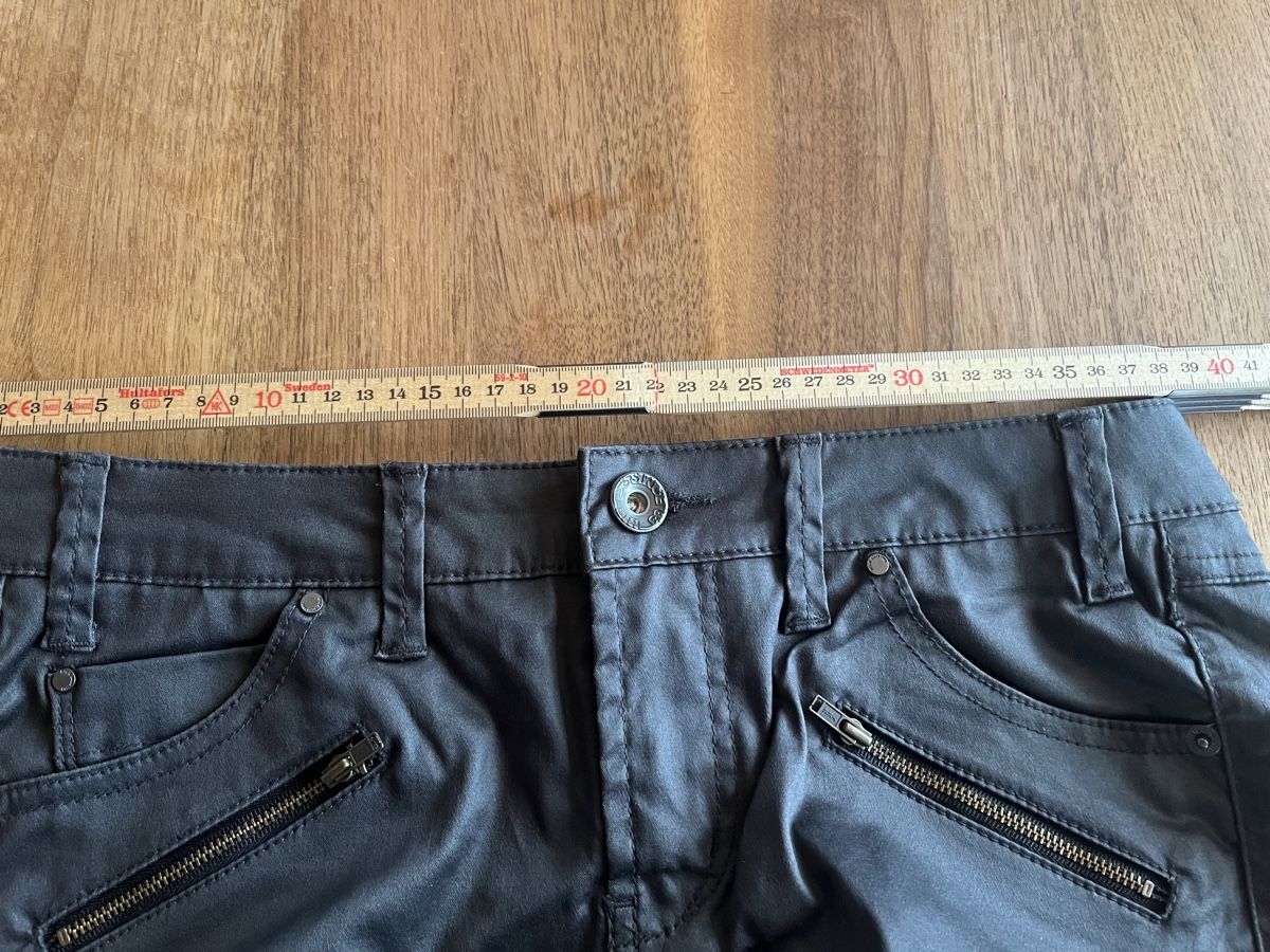 Nile Jeans: Nile Hose Gr M schwarz  – Neuf (Voir description) à Aarberg par Jakaro 1