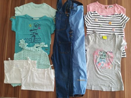 10-Tlg Mädchen-Kleiderset / Set fille Gr 104-110