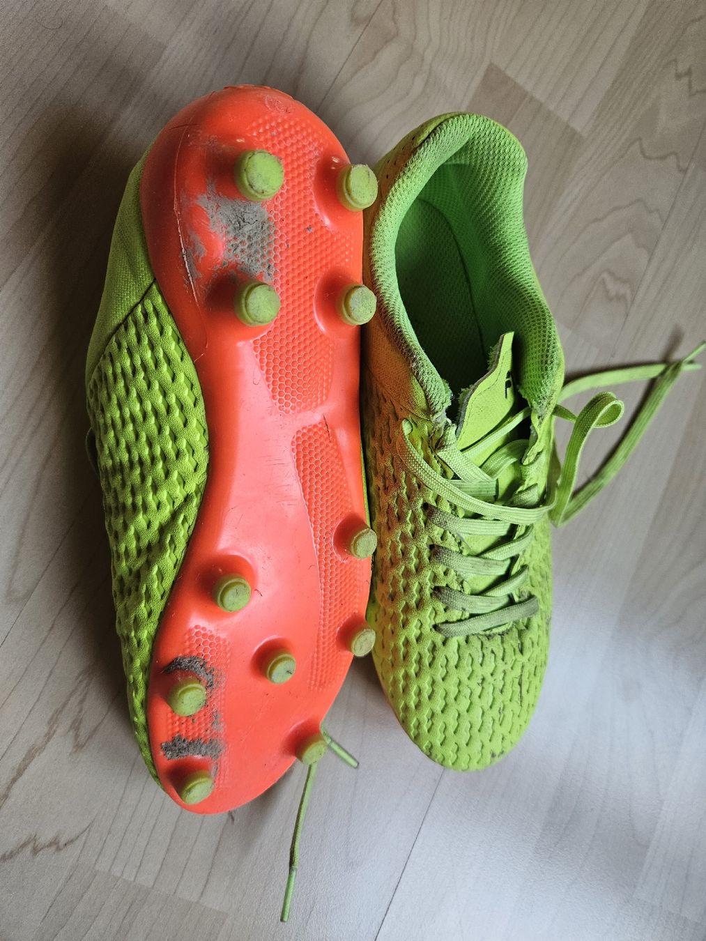 Fila Scarpe per ragazzi: Fussballschuhe Gr.37 – Usato da Oberkulm venduto da Preneur 2