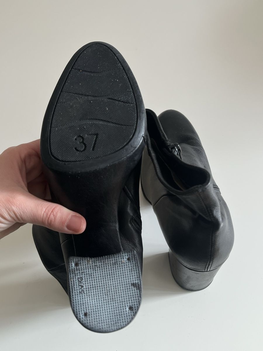 Unisa Damenschuhe: Stivaletti marca Unisa neri - 37 – Gebraucht aus Ascona von BiancaB 2