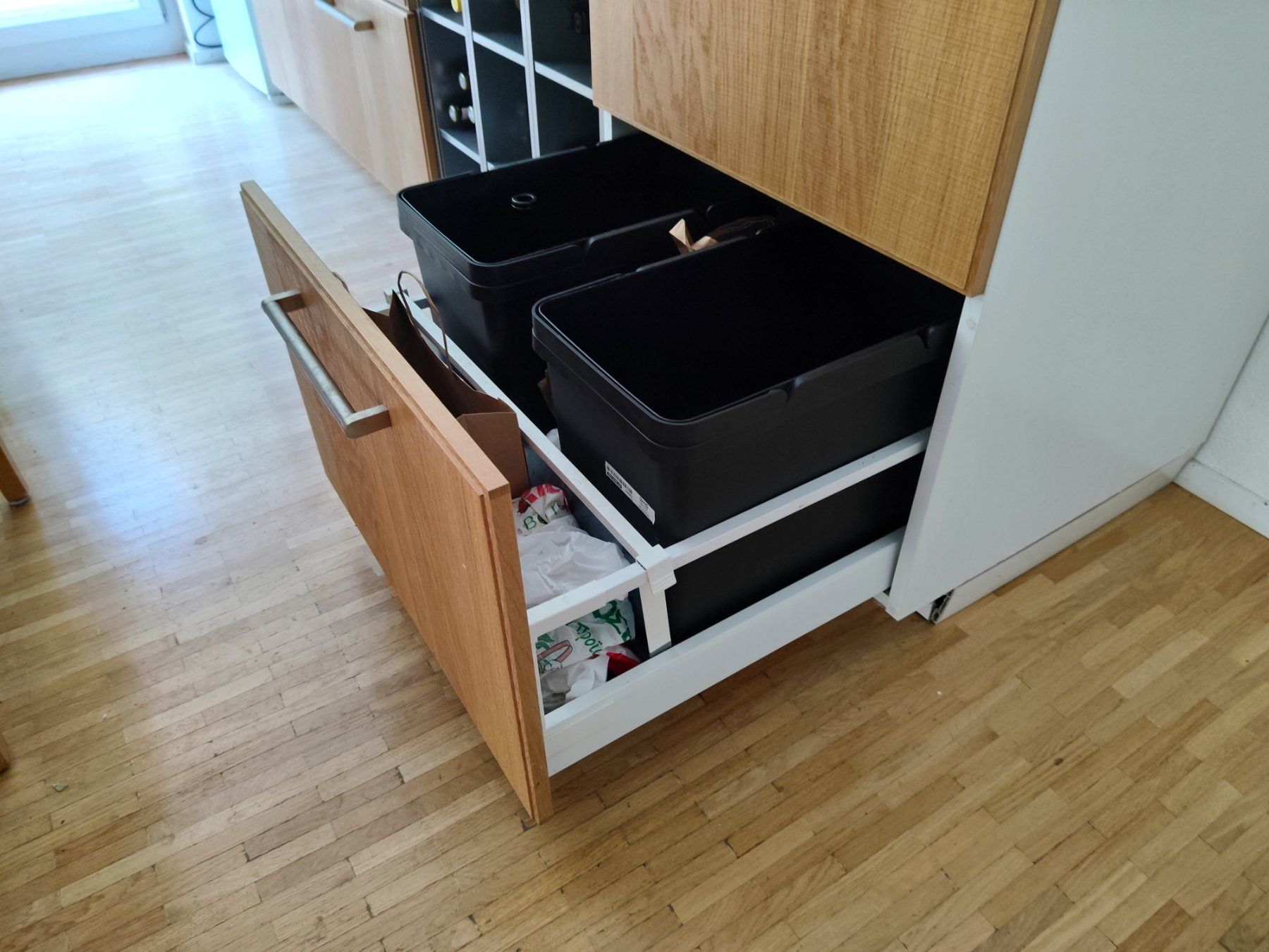 Allestimento di negozi e stand fieristici: Extension cuisine - rangement – Usato da Fribourg venduto da Trefle-1700 2