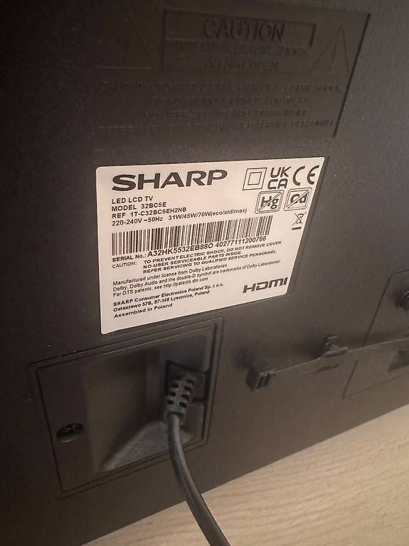 Telecomandi: Smart TV Sharp 32" HD + Télécommande universelle One For All – Usato da Bevaix venduto da pat_pn9c 2