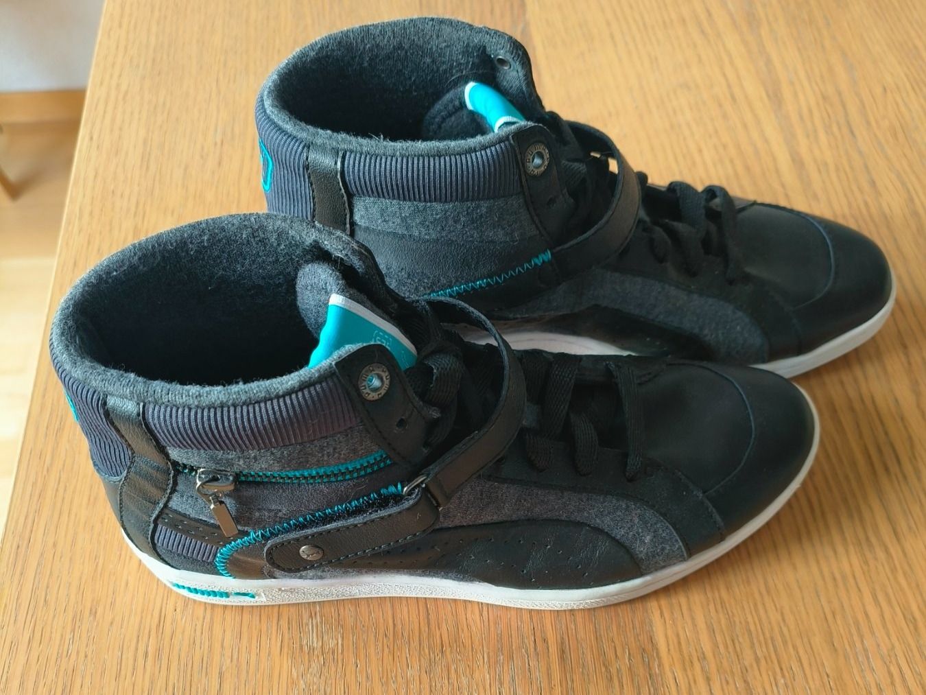 Puma Chaussures femmes: Puma Turnschuhe, 37.5 – D'occasion à Andelfingen par nicoletta11 1