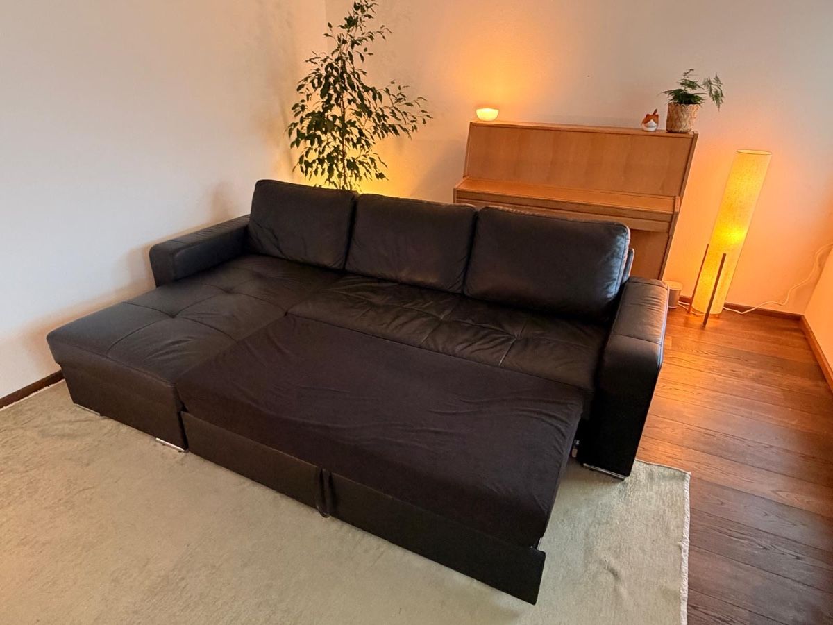 Sofas: Modernes Sofa Echt Leder Ecksofa Bettsofa Stauraum schwarz – Gebraucht aus Lommiswil von diti_89 5