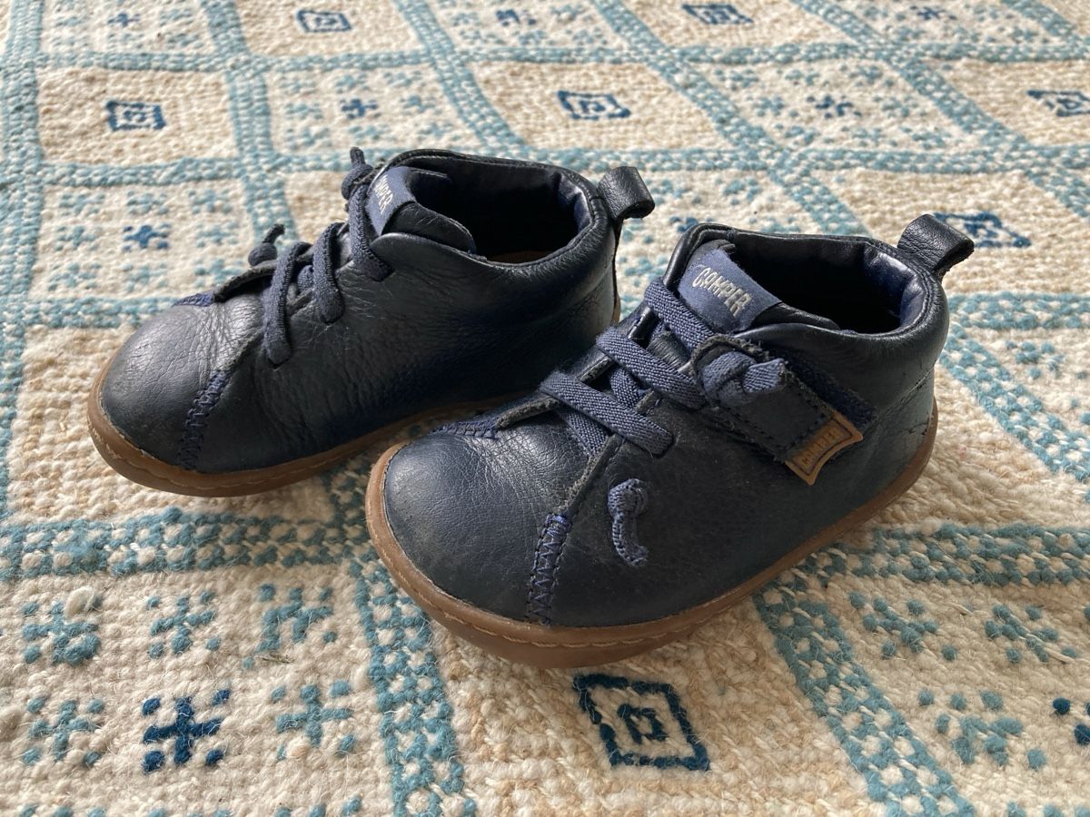 Camper Schuhe für Jungen: Camper Peu Cami Lauflernschuh in Grösse 22 – Gebraucht aus Münchenstein von nuk2018