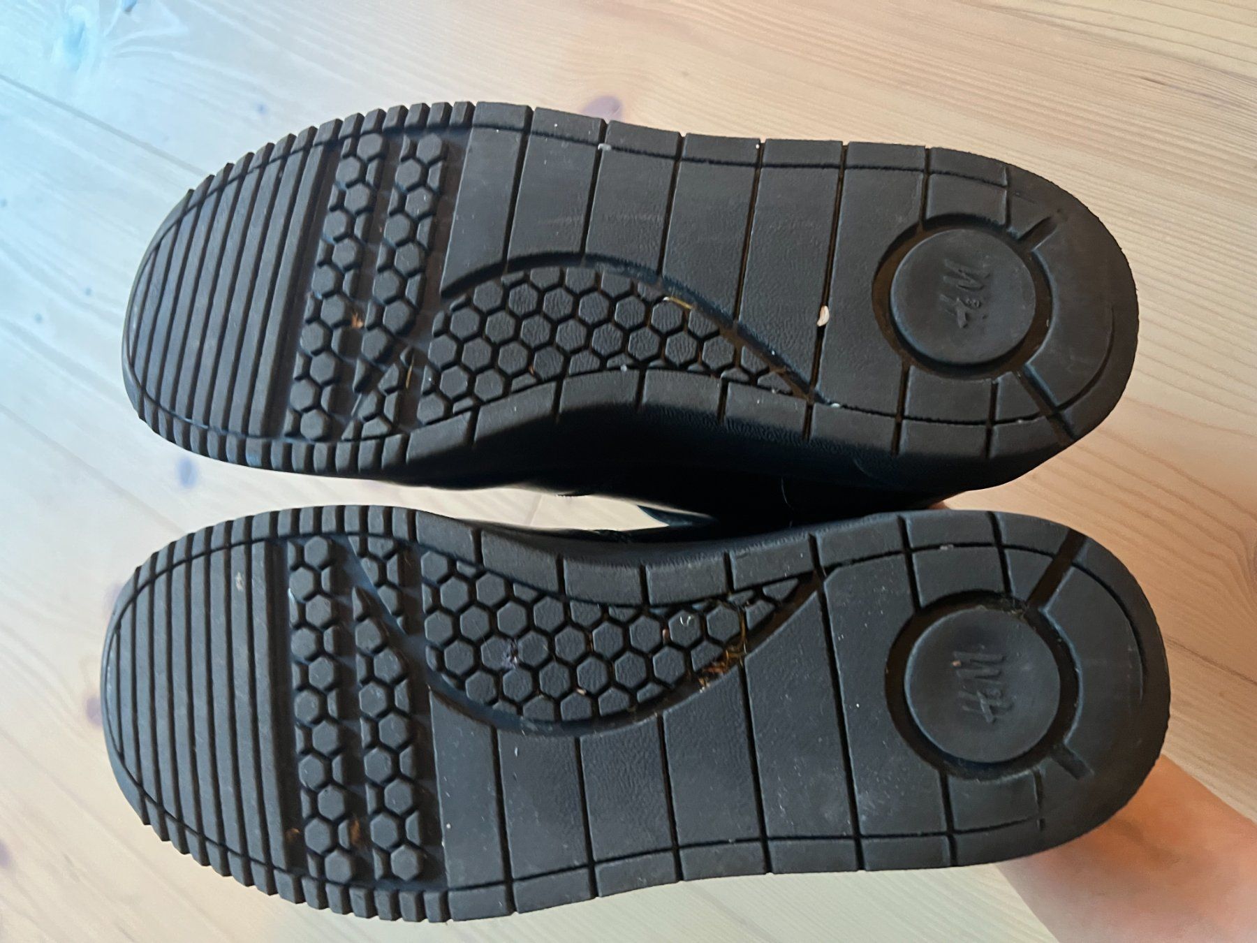 H&M Scarpe per ragazzi: H&M Wasserdichte High Top Sneaker Gr.36 – Usato da Zürich venduto da normanprice 3