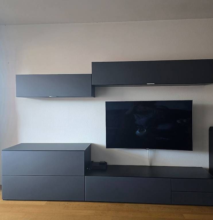 TV Möbel: Moderne Wohnwand Anthrazit inkl. Hängeschränke  – Gebraucht aus Döttingen von Mass-krisG