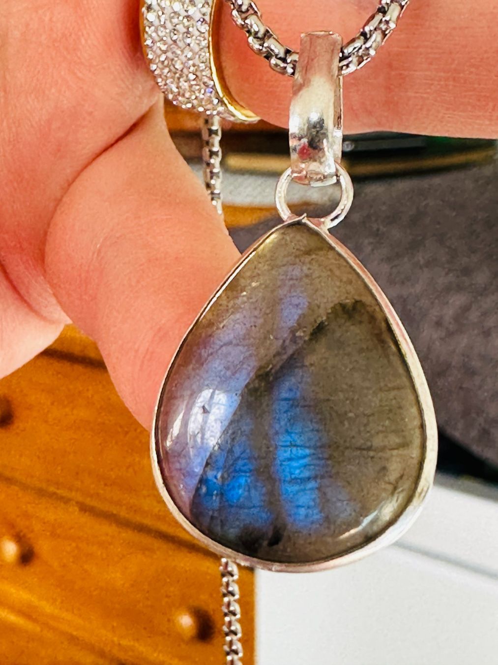 Catenine: Labradorite Gemstone Handmade Jewelry necklace – Nuovo e nell'imballaggio originale da Genève venduto da AGBERG