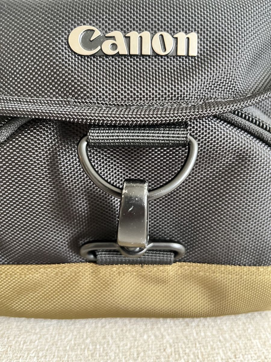 Canon Borse: Canon Camera Bag black khaki great condition – Usato da Lausanne venduto da Danash 1