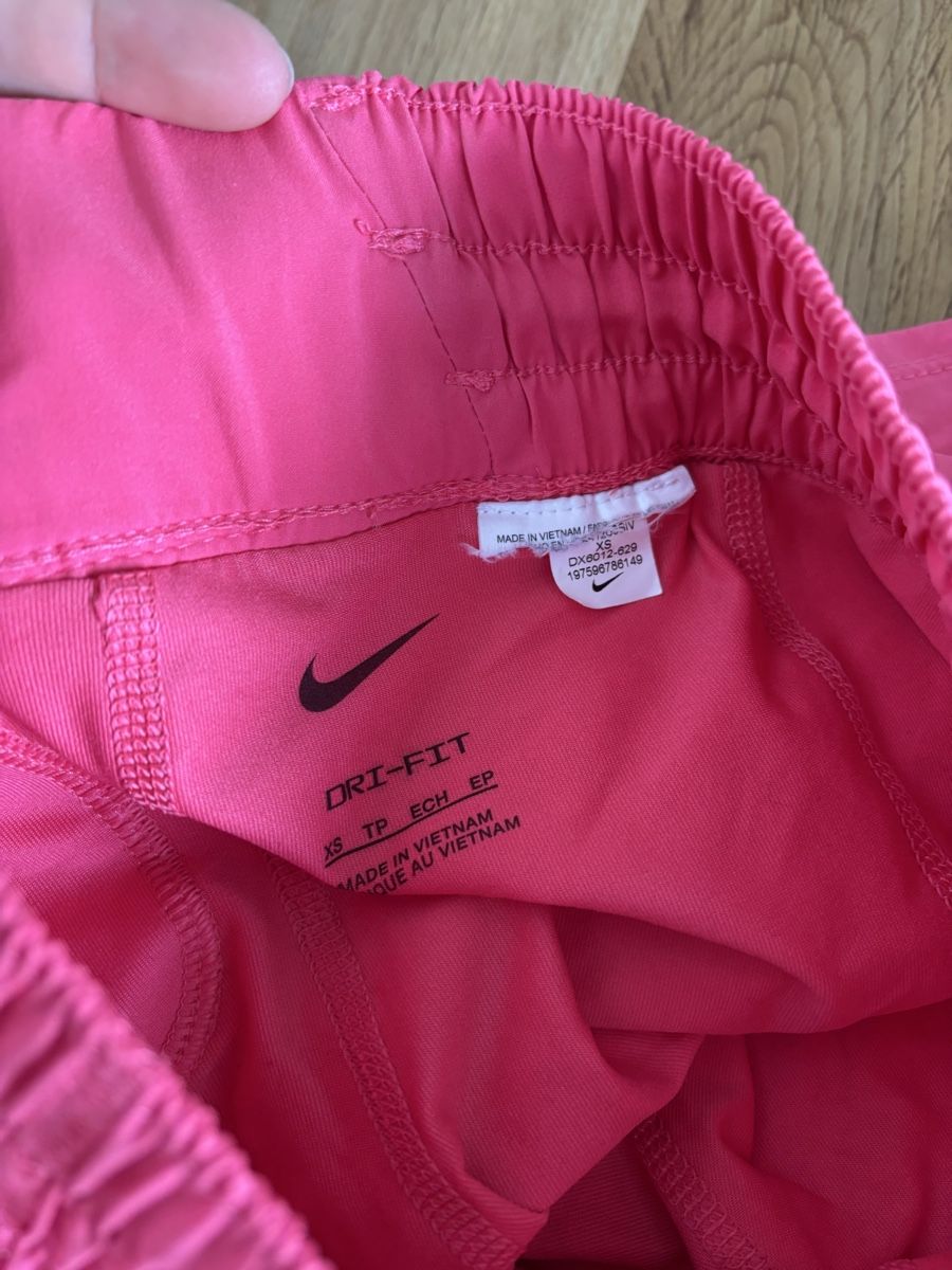 Nike Pantaloni: Nike Dri-Fit Shorts, XS – Nuovo (secondo la descrizione) da Oberhofen Thun'see venduto da janine.70 2