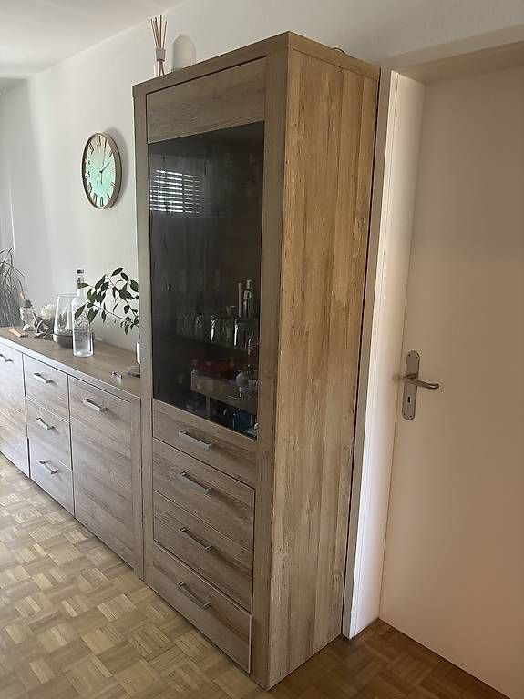 Vitrinen: Vitrine mit Leuchtfunktion – Gebraucht aus Gümligen von mar_9sg8 1