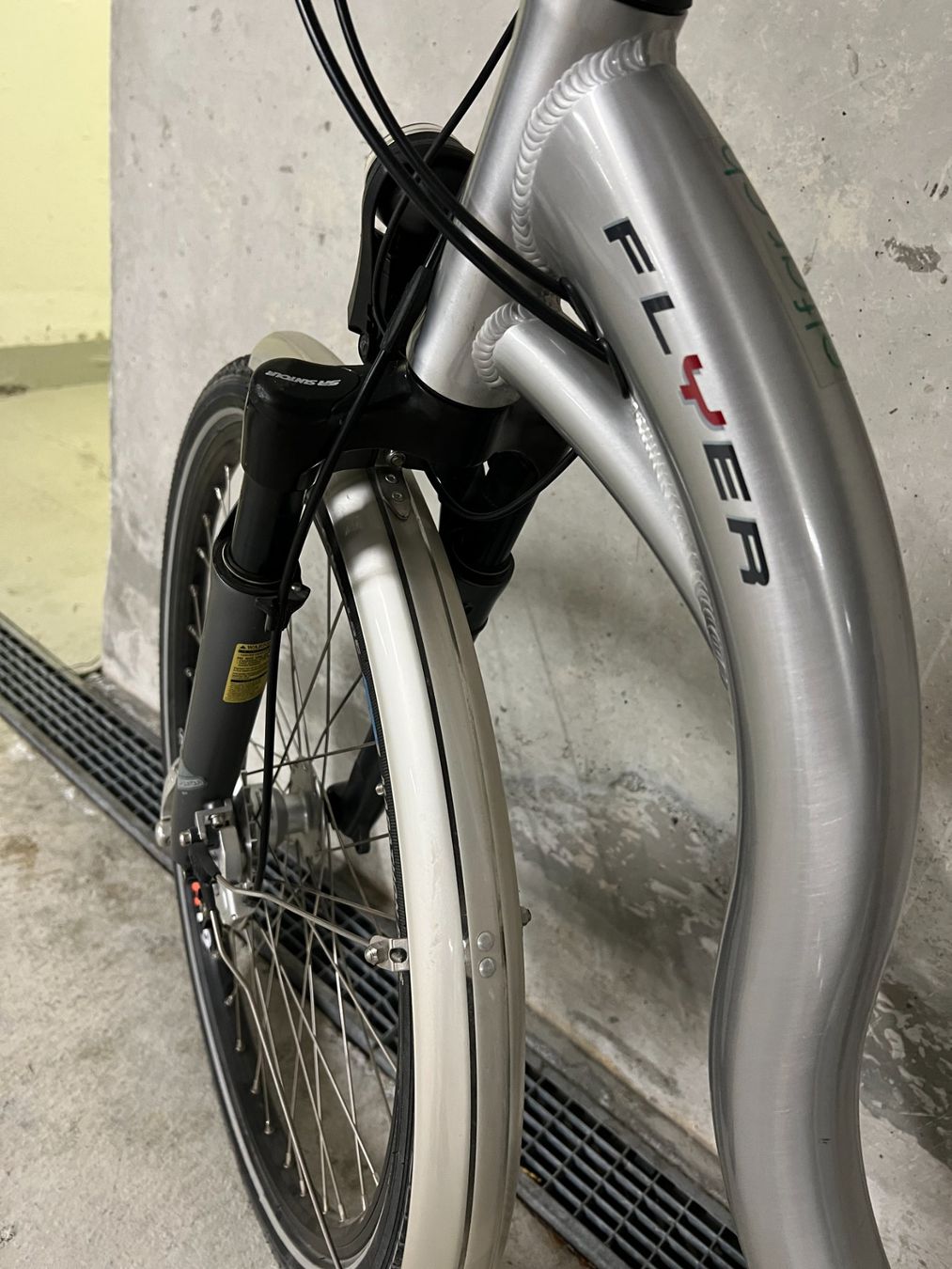 Flyer Vélos: E-Bike Flyer Tiefeinsteiger – D'occasion à Oberentfelden par Bianka1 3