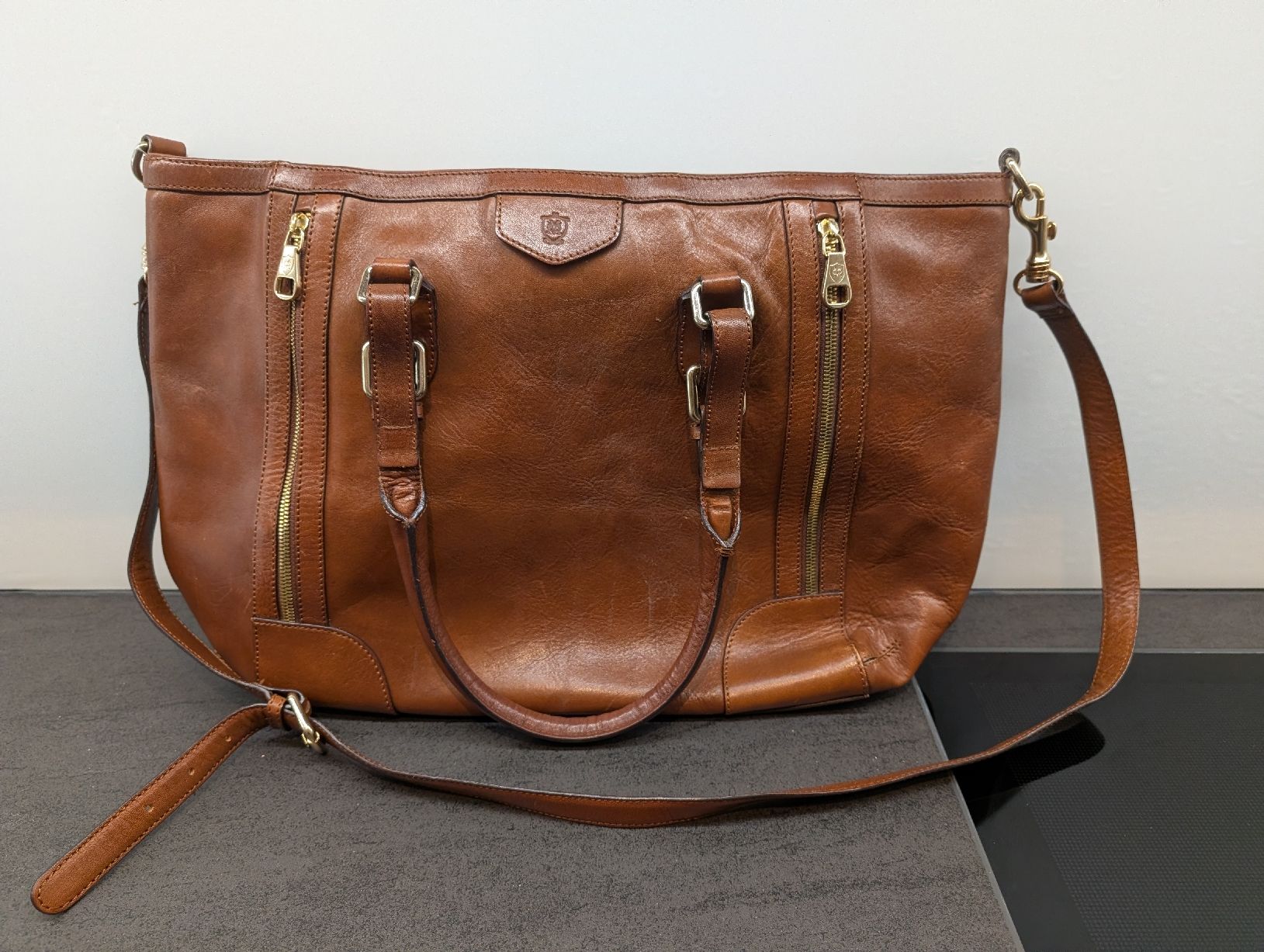 Massimo Dutti Taschen für Damen: Tasche Massimo Dutti – Gebraucht aus Nussbaumen AG von noemi.anne