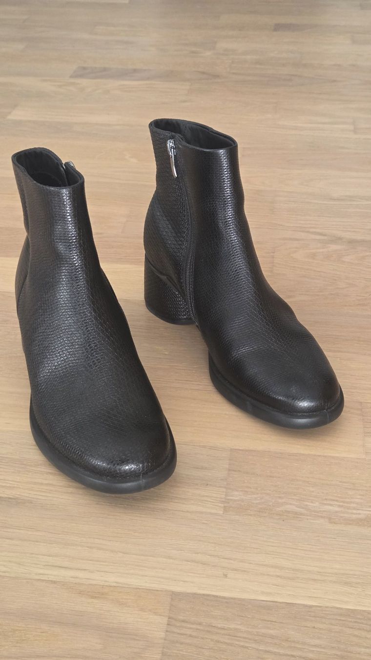 Ecco Scarpe da donna: ecco Leder-Stiefelette Gr. 39 – Nuovo (secondo la descrizione) da Interlaken venduto da Igu7 2