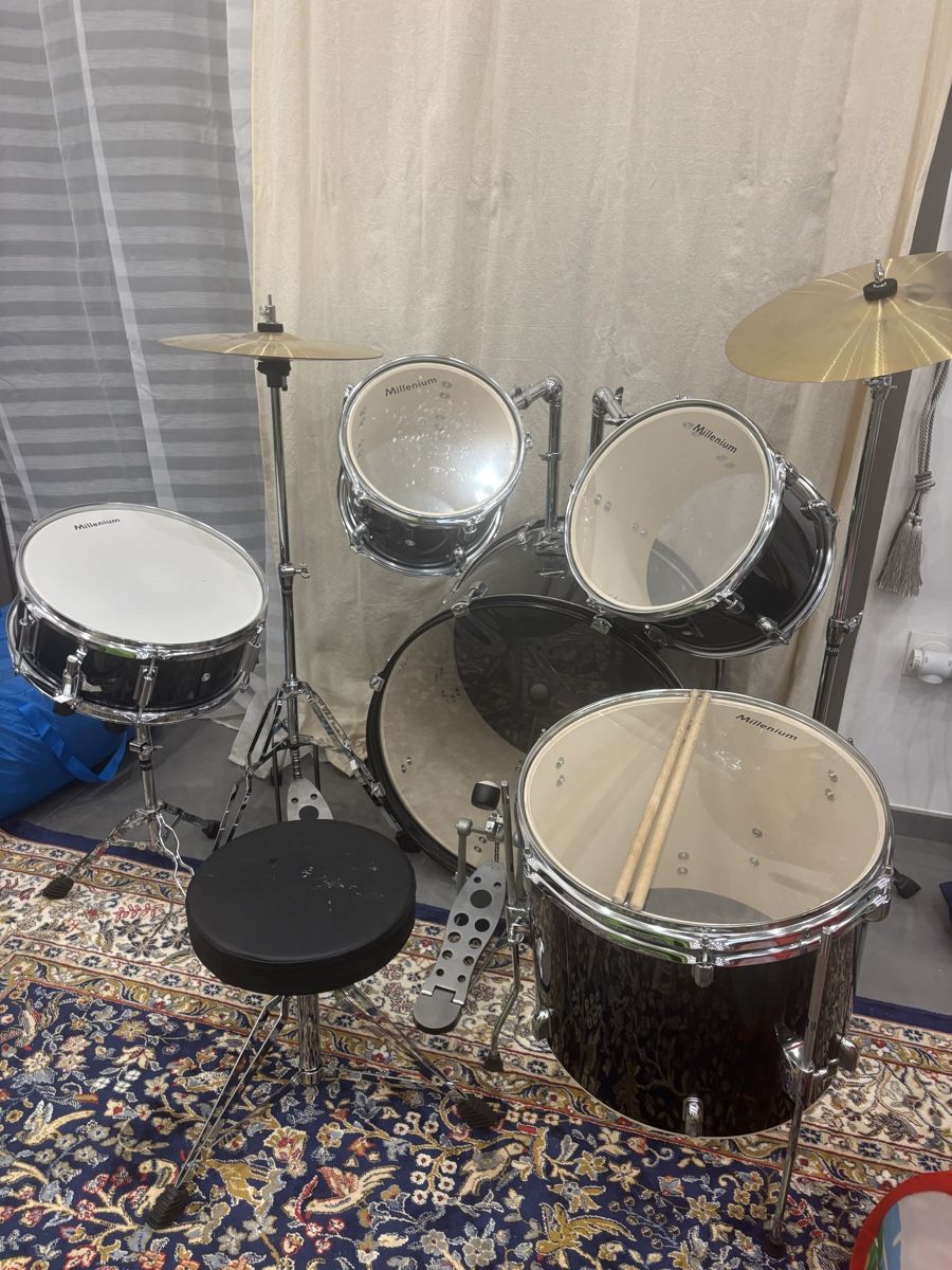 Musikinstrumente: Millenium Focus 22 Drum Set Black – Neu (gemäss Beschreibung) aus Chêne-Bougeries von Bambideluxe 1