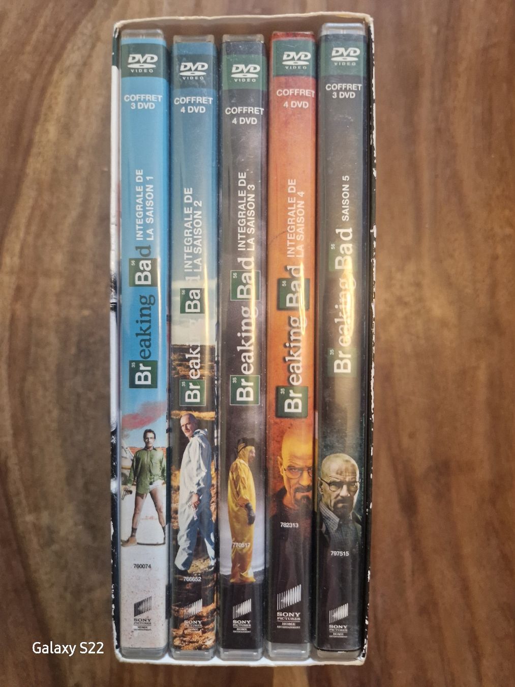 Tutti i DVDs: coffret intégral Breaking Bad – Nuovo (secondo la descrizione) da St-Maurice venduto da Astaga 1