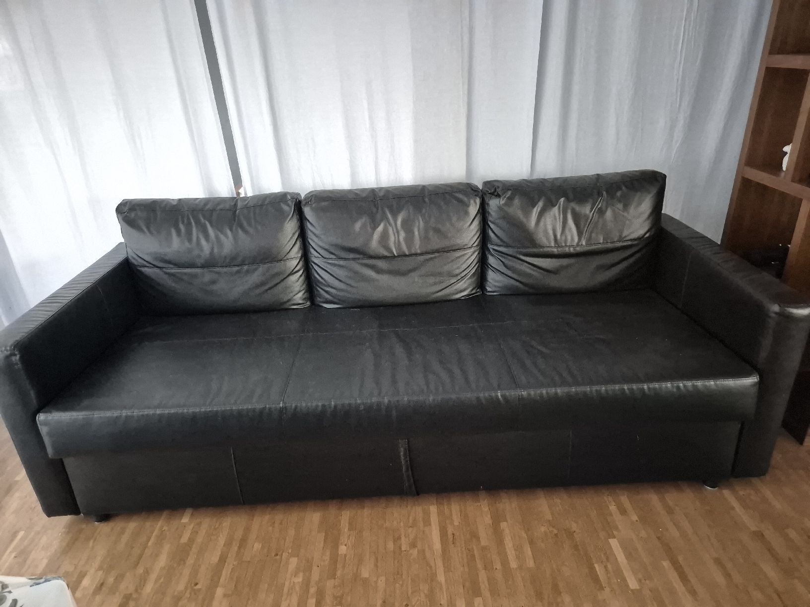 Sofas: Seldome used Stylish Black Leather sofa – Gebraucht aus Zürich von lie_6mdx 1