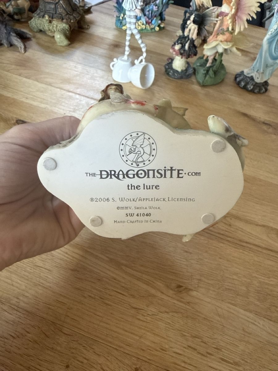 Skulpturen & Statuen: Figurine The Dragoniste  – Gebraucht aus Daillon von emi_j5q6 1
