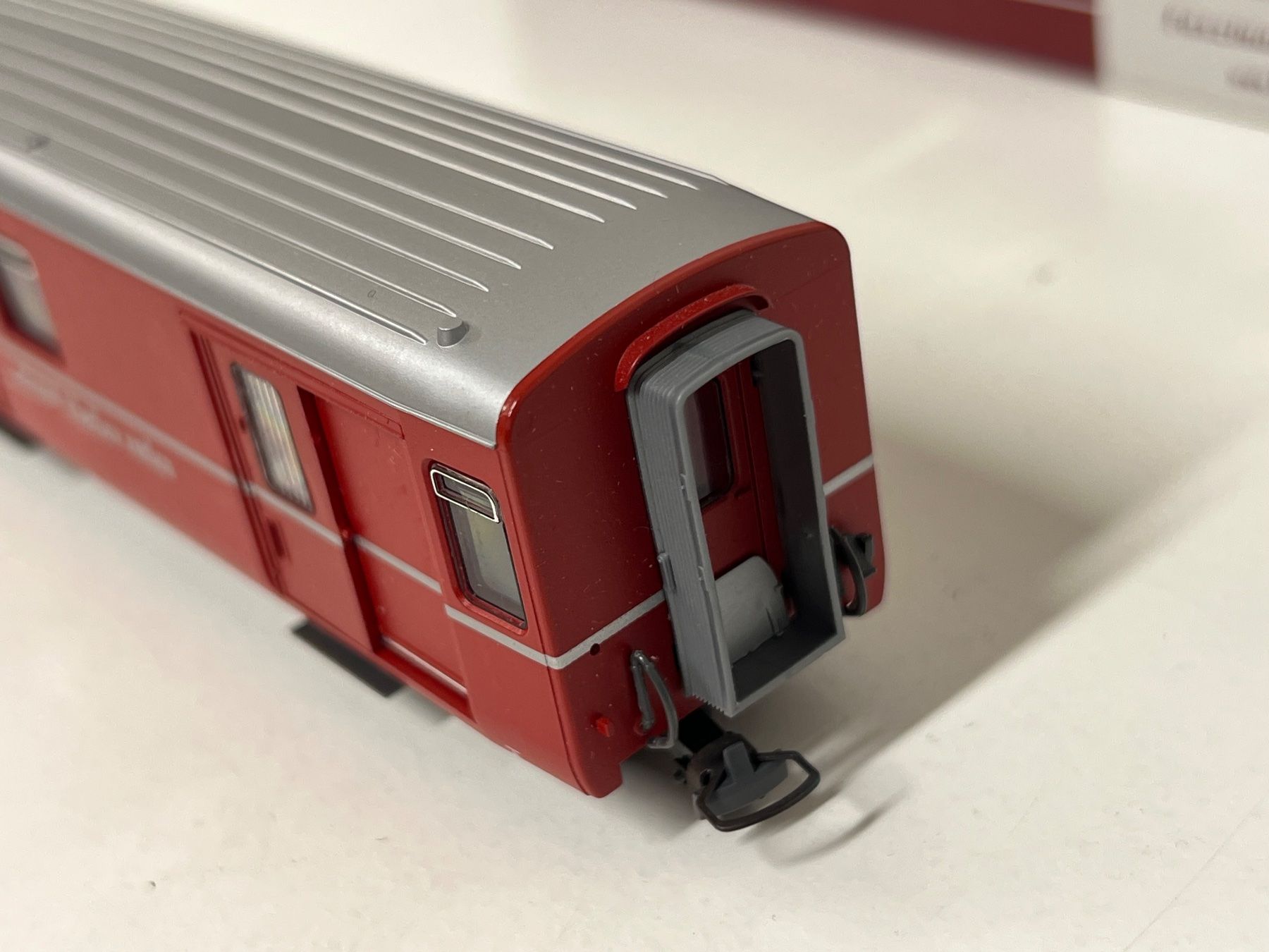 Bemo Modelleisenbahnen: Bemo  D4212 Gepäckwagen  RhB H0m – Gebraucht aus Neuenhof von ludovicco 4