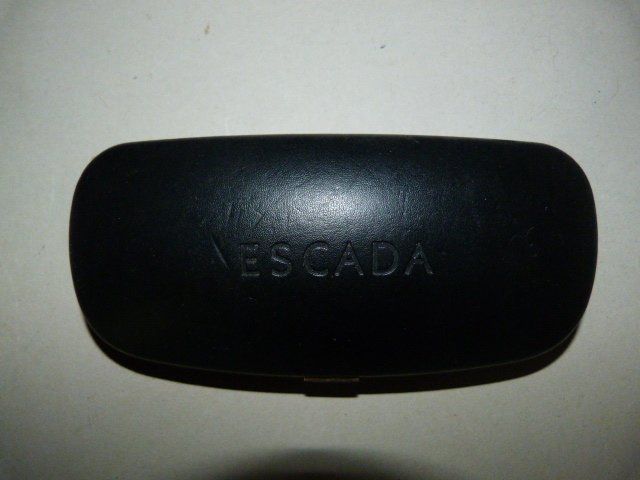 Escada Sonstige Kleidung & Accessoires: Brillenetui Escada – Gebraucht aus Nunningen von Fashion-Ave51