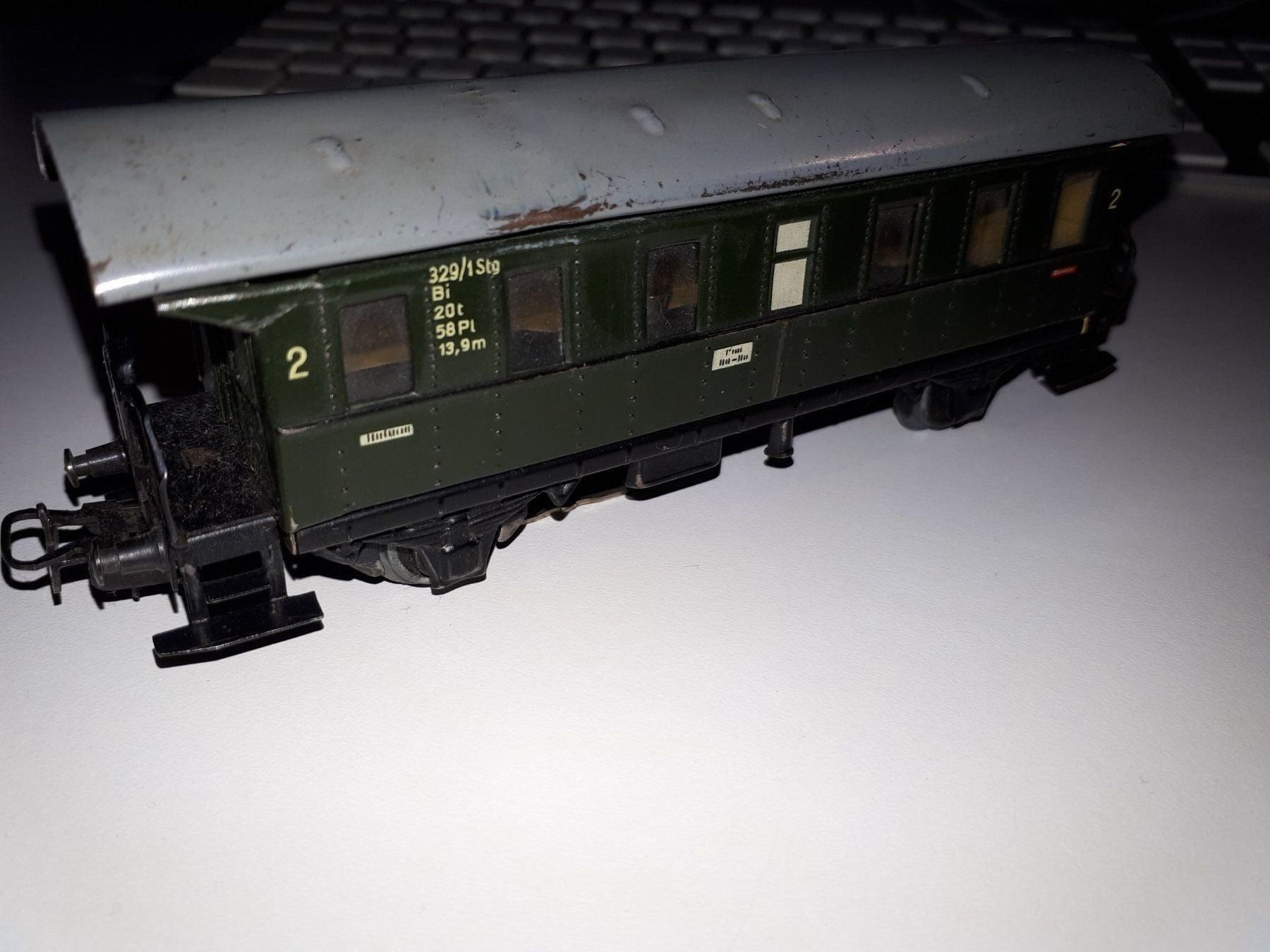 Märklin Modellini di ferrovie: Märklin Personen Waggon, antik – Usato da Weiningen ZH venduto da Annakatharina 2