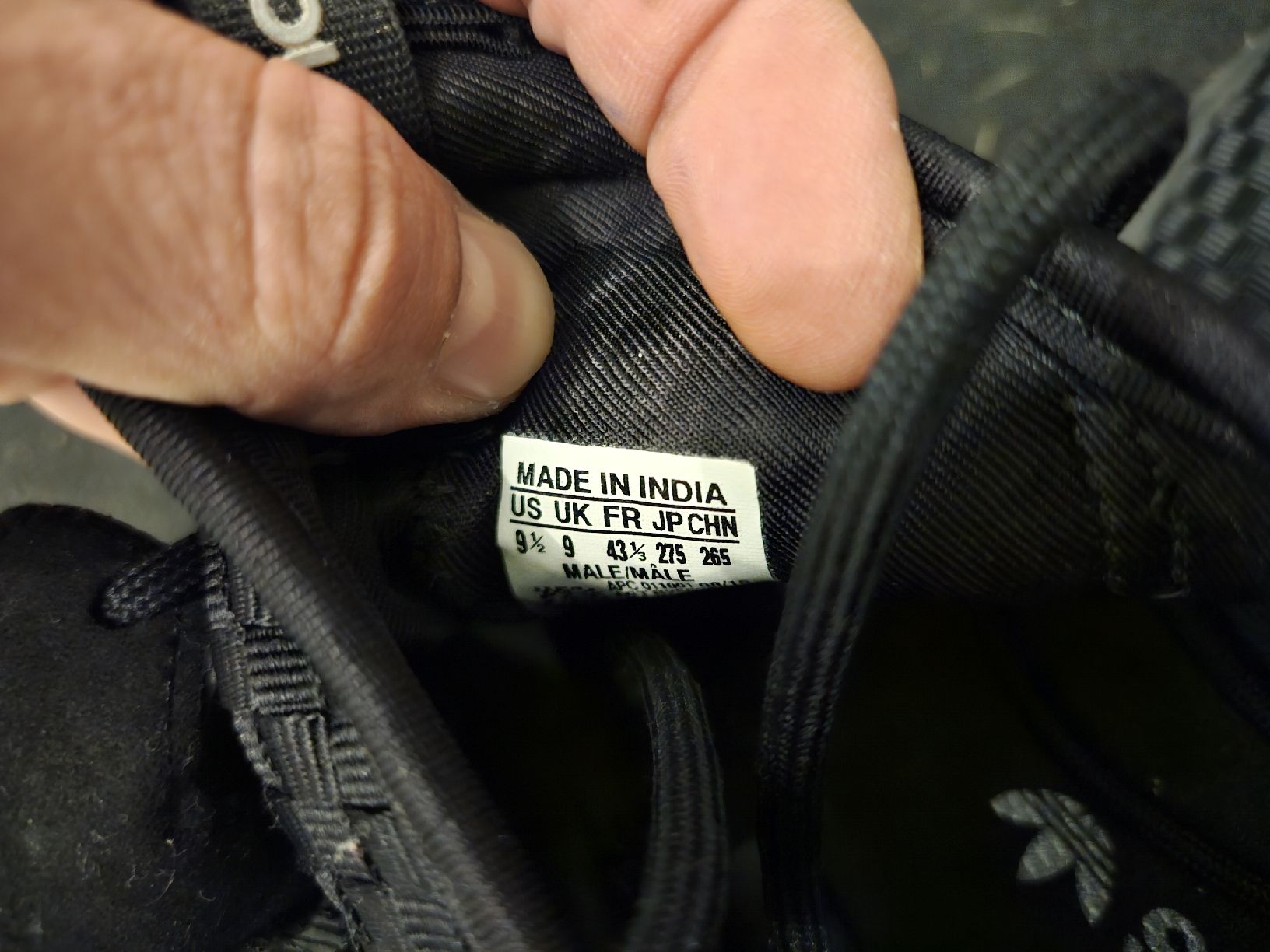Adidas Scarpe da uomo: Adidas Tubular Runner Grösse 43.5 – Usato da Au ZH venduto da Galaxy-Pro 2