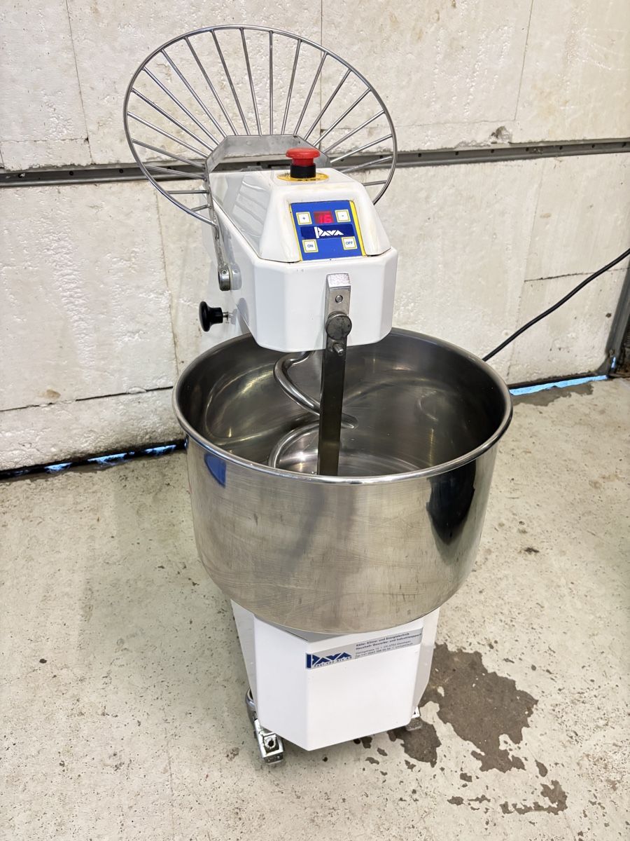 Elettrodomestici da cucina: Teigmaschine knettmaschine – Usato da Buchs AG venduto da imar82 2