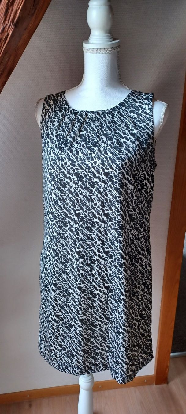 H&M Vestiti: SommerKleid "H&M", Gr.36 – Usato da Reinach AG venduto da silver_65 4