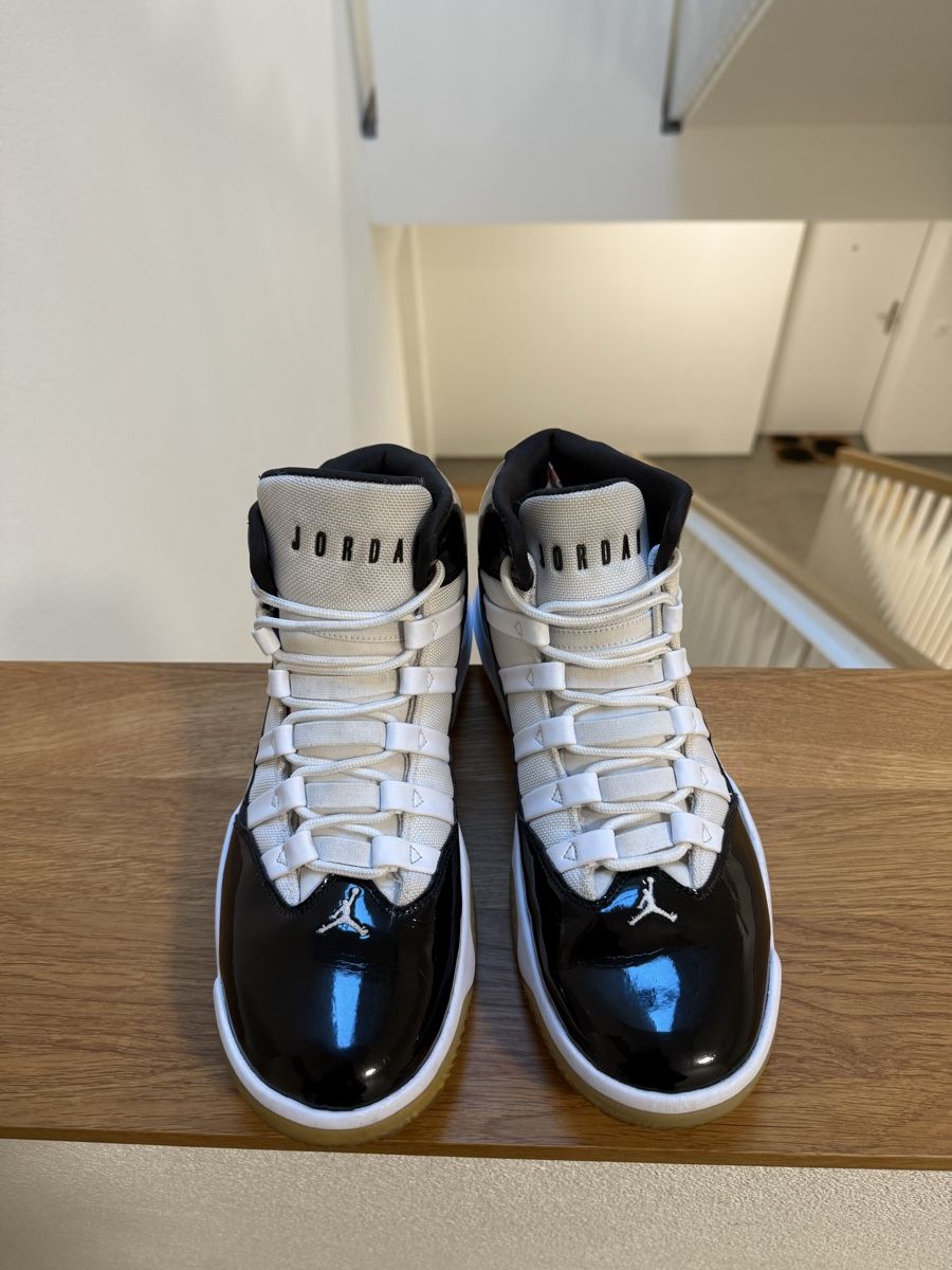 Jordan Scarpe da uomo: Air Jordan 11 Retro – Nuovo (secondo la descrizione) da Burgdorf venduto da RV04 2