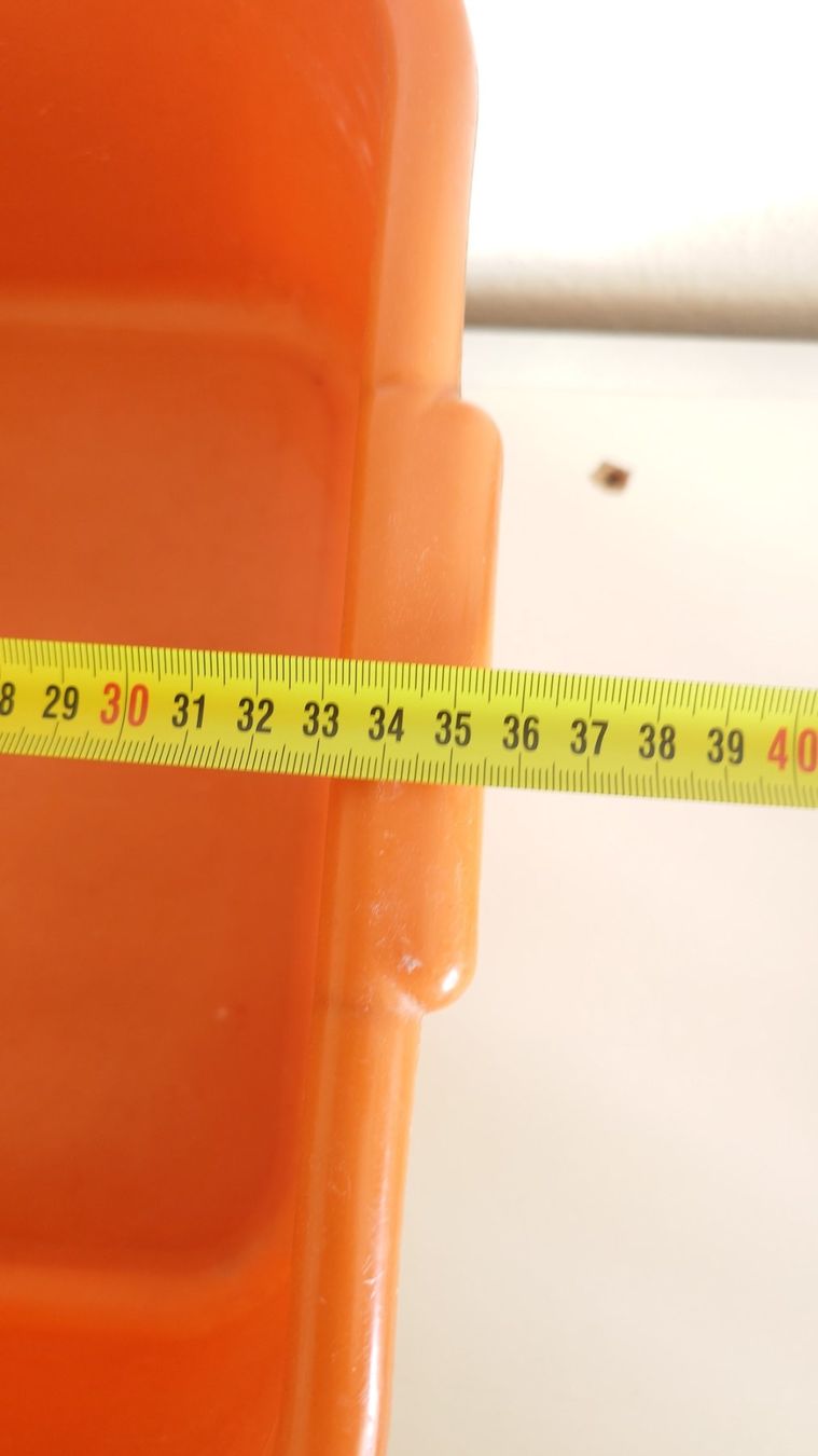 Contenitori & Simili: Waschbecken / Plastikbecken / ca. 8 l / eckig / orange – Usato da Ostermundigen venduto da Chrisascht 1